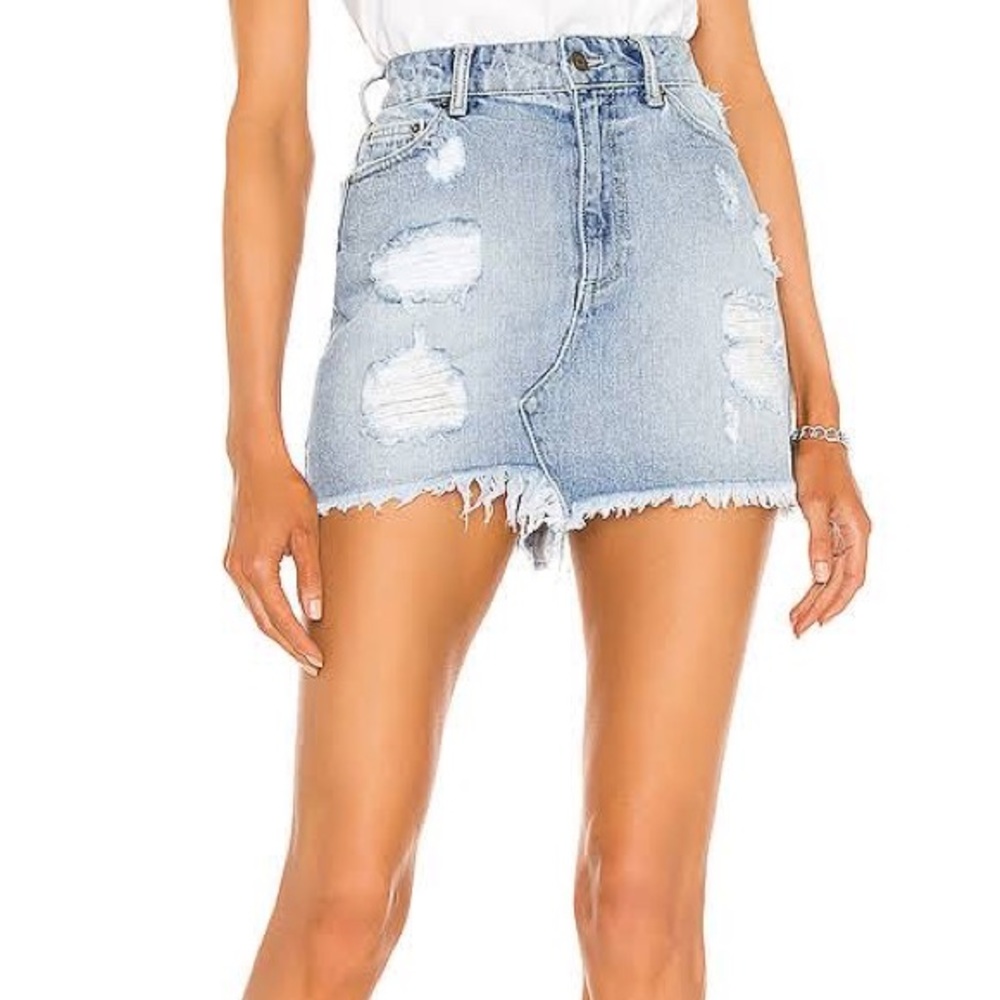 SER.O.YA RETROFETE Distressed Denim Alli Skirt color Lakewood size28 never worn
